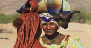 Himba i Herero. Siostry po rozstaniu